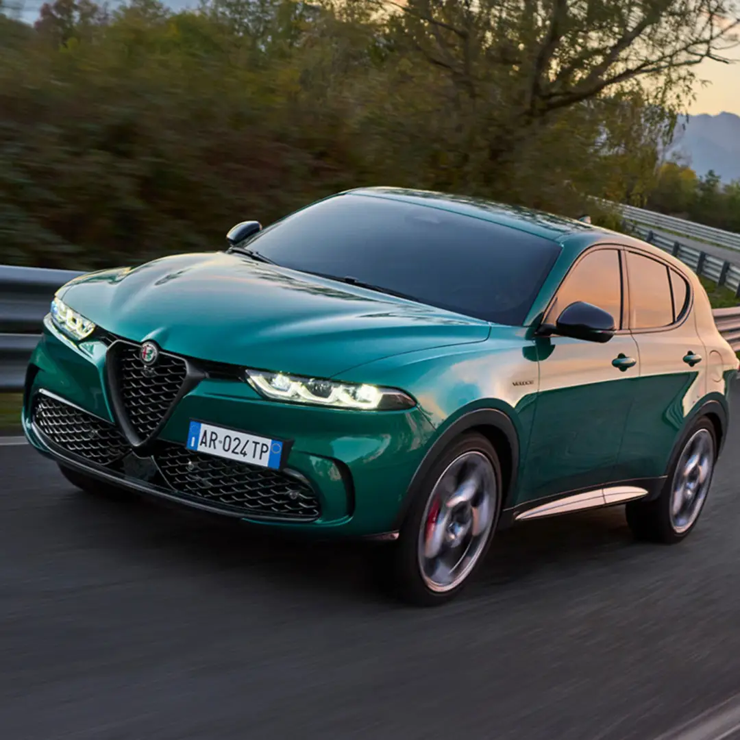ALFA ROMEO TONALE SPRINT HYBRID - Tua da €37.245 o con Finanziamento da €290 al mese
